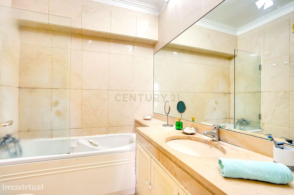 PORTELA 26 - Apartamento T3 com vista Rio na Portela de Sacavém