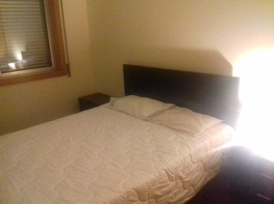 Mobilia quarto madeira preto