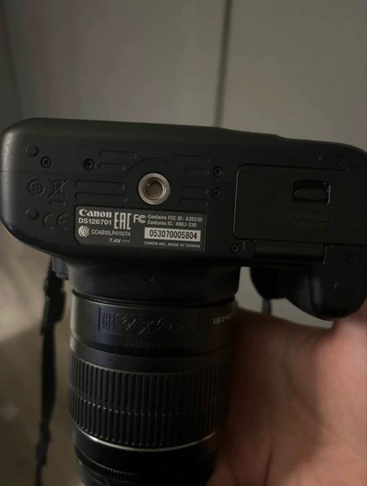 Camera Canon EOS 4000D