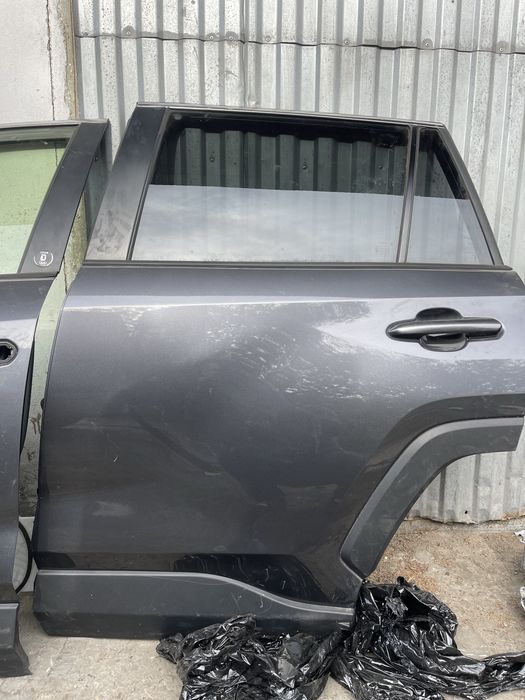 Toyota rav4 дверка завіса стікло накладка ручка зеркало