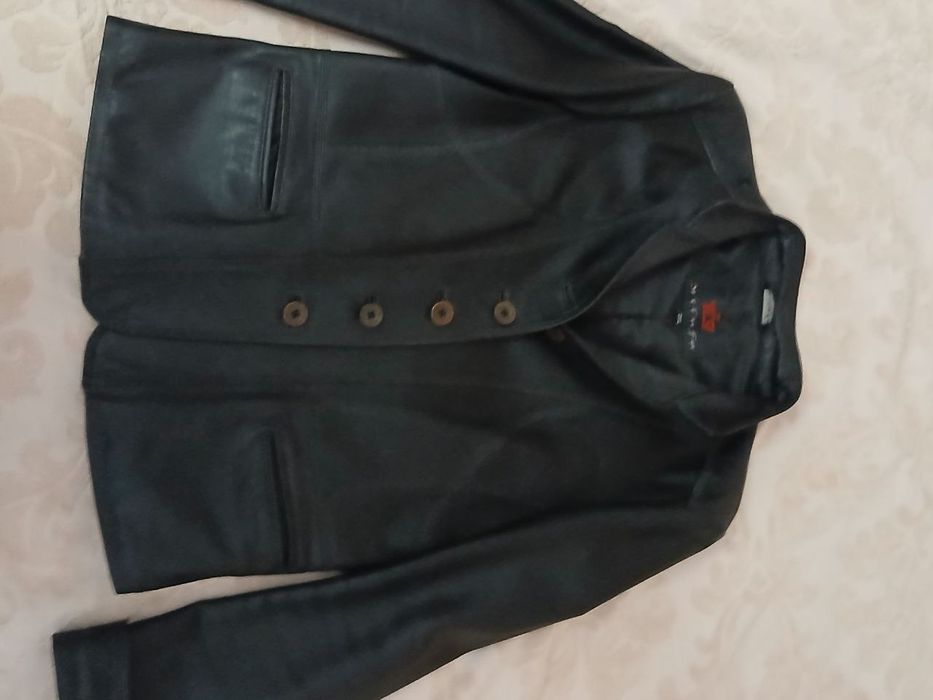 Продам кожаный пиджак