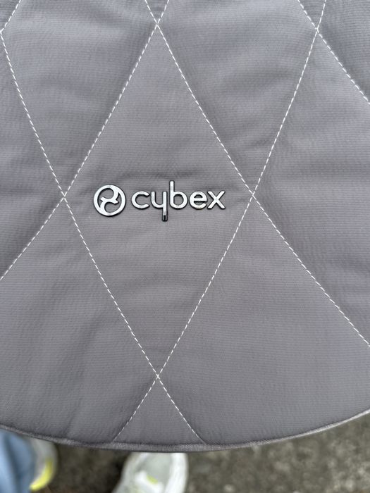 Продаю детскую коляску Cybex 2  в 1