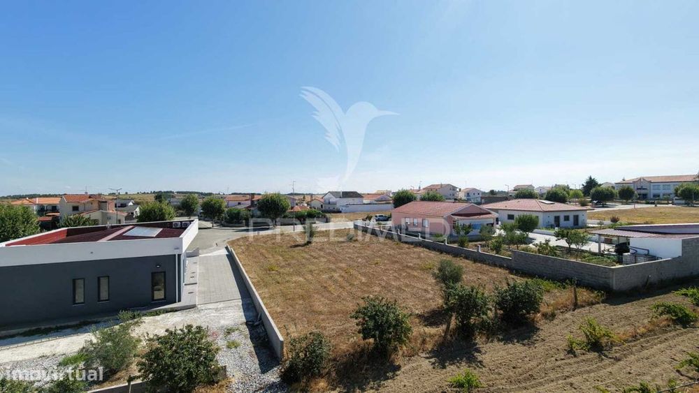 Terreno urbano com projeto | 1.225 m² | Almeida