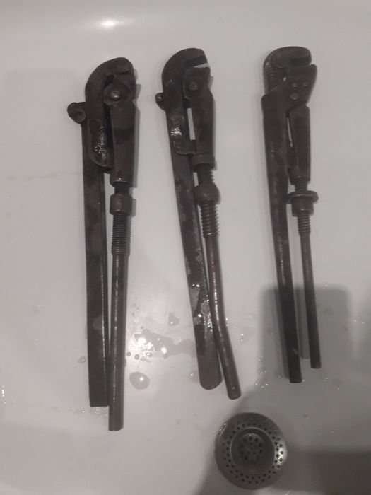 Разводные ключи, большие