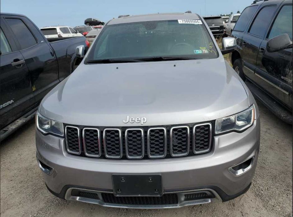 Jeep Grand Cherokee wk2 Разборка Комплект Капот Бампер Крило Фара  PSC