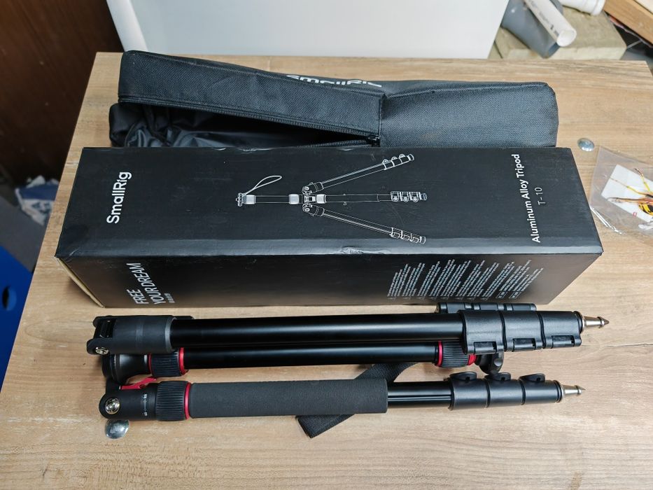 Statyw trojnóg smallrig T-10.