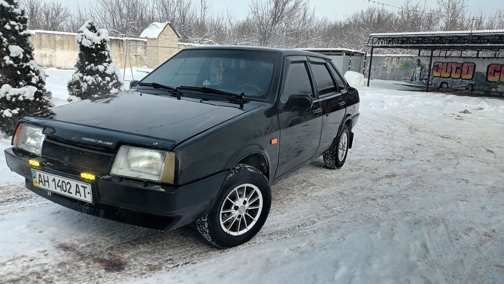 Продам ваз 21099 2002 года