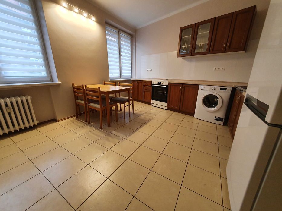 Duże dwupokojowe mieszkanie w centrum Katowic