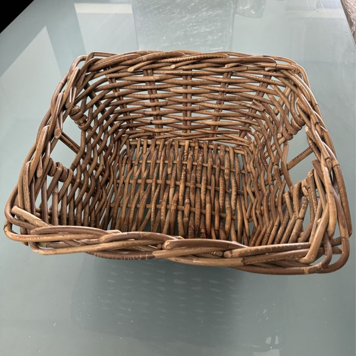 Cesto em vara para colocar frutas, objecto decorativo de centro de mes