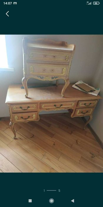 Антикварная мебель, комод, стол, лавка, стулья, зеркало