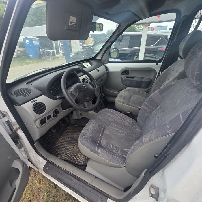 Sprzedam Renault Kangoo.