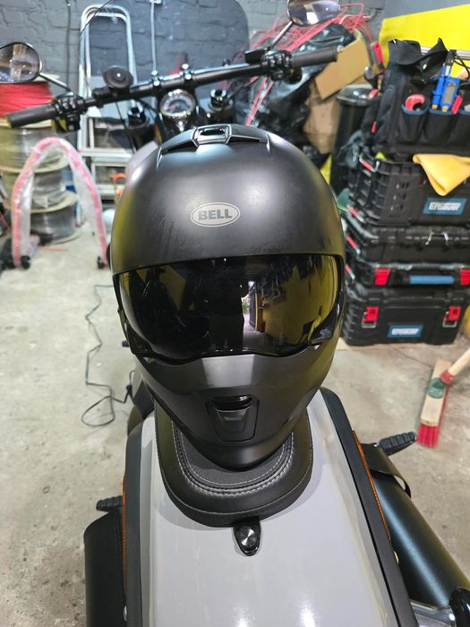 Kask motocyklowy Bell Broozer