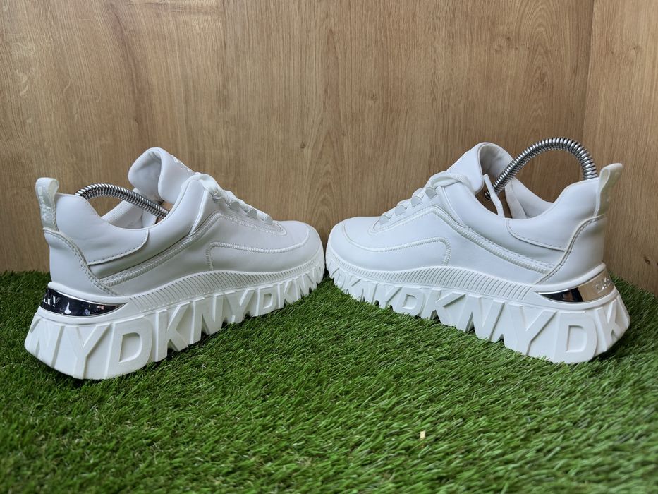 DKNY Lacombe Platform розмір 39