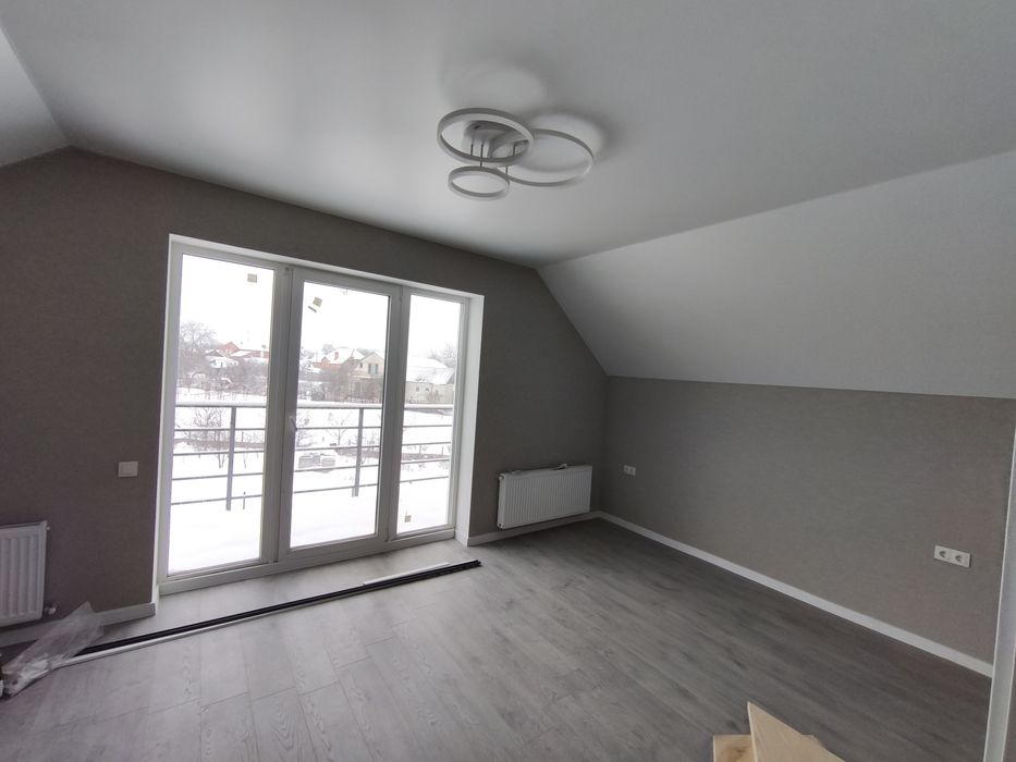 Продаю будинок в дуплексі на Таращанському