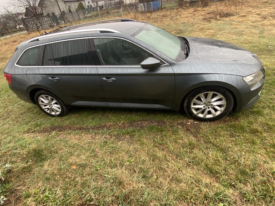 Двері дверка Skoda Superb 3 Шкода Суперб 3