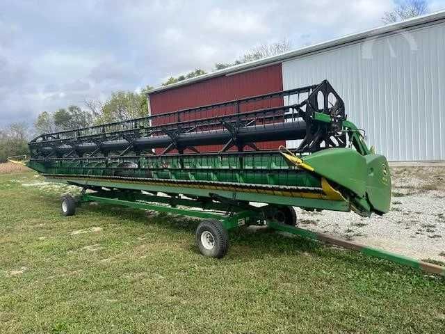 Жатка John Deere 635 F