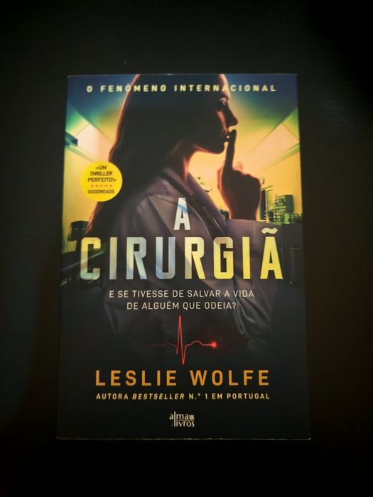 A cirurgiã - livro em português
