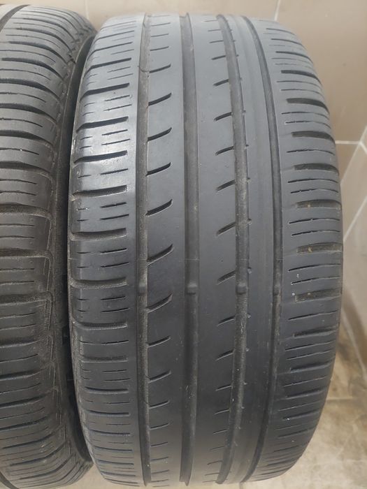 Комплект літньої гуми літо літня Pirelli R16 215 45