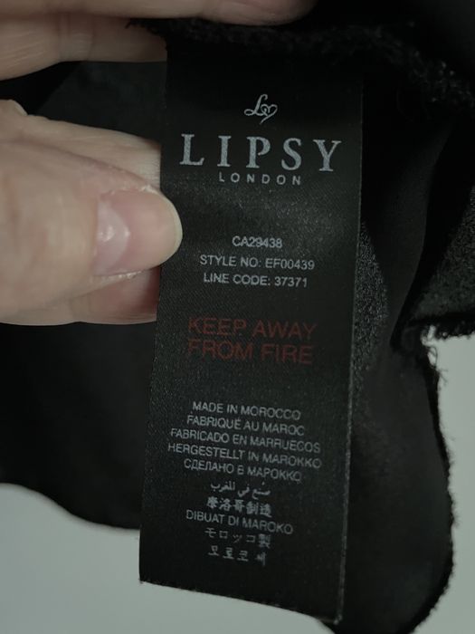 Czarna bluzka marki Lipsy XXL