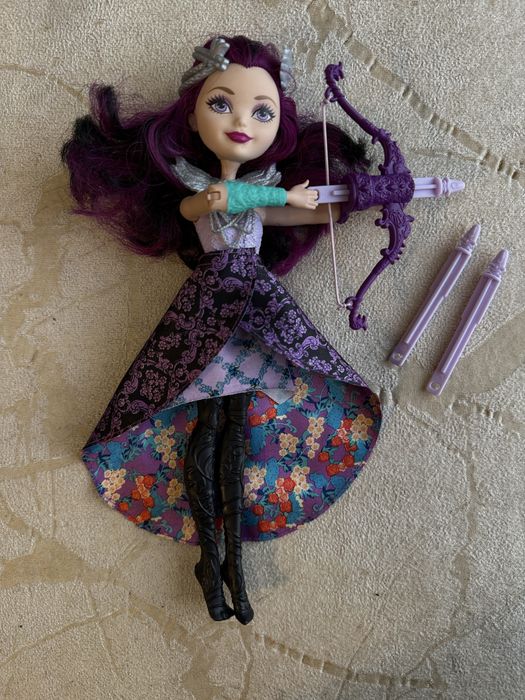 Lalka Mattel Ever After High Raven Queen Łuczniczka