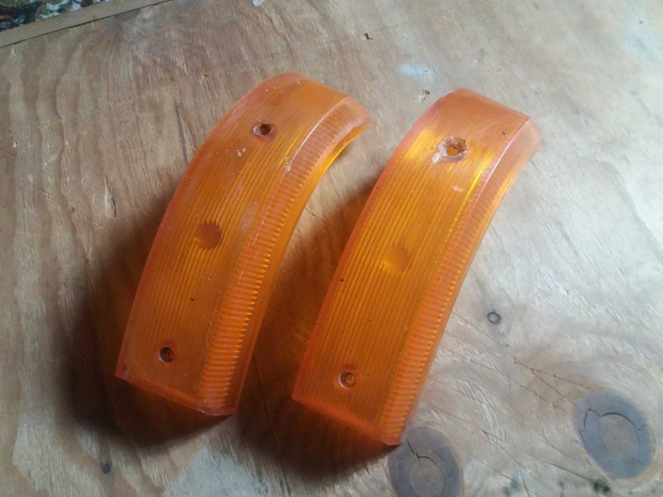 ГАЗ - 21 задній ліхтар