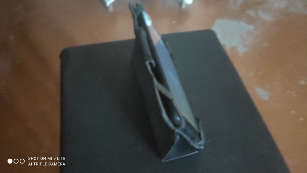 Планшет Haier 8"