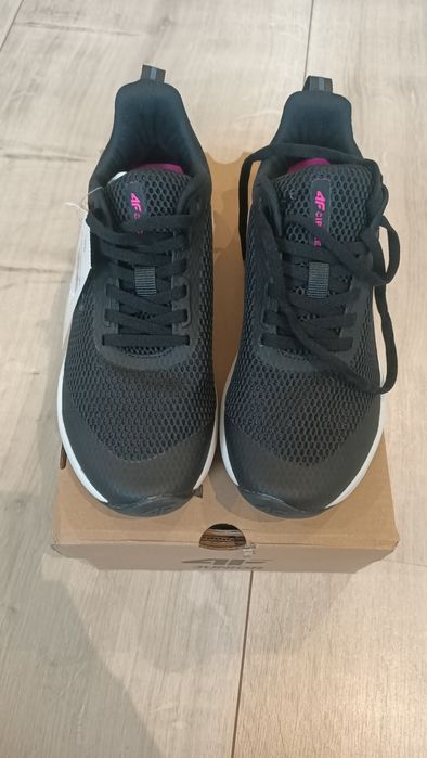 Buty 4F.Nowe- Polecam!