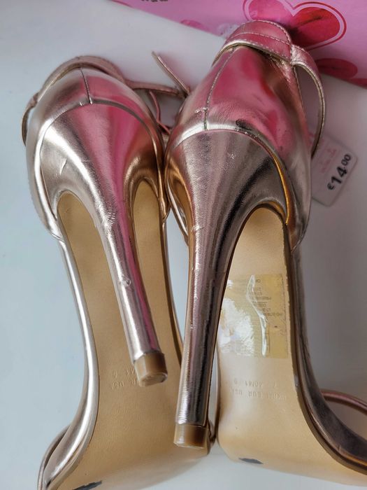 Złote sandały na obcasie szpilki 40/41 na wesele imprezę Primark