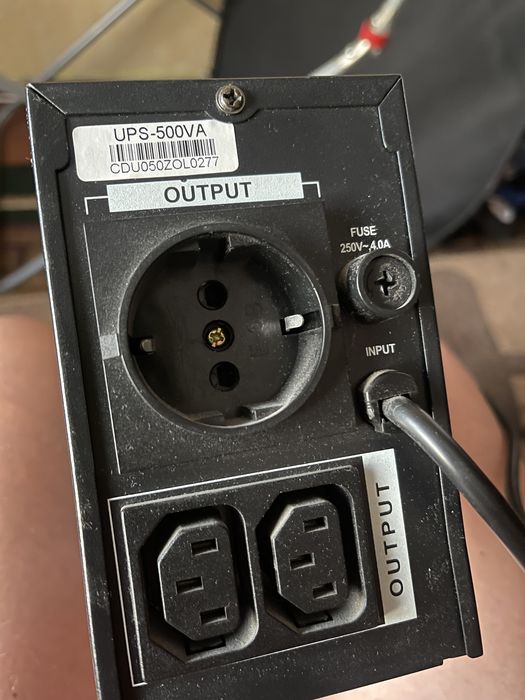 Упс - 500 VA Gresso