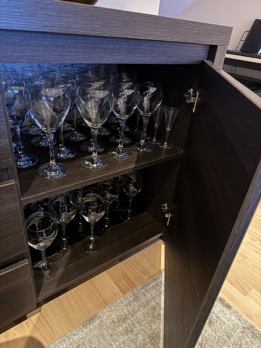 Mesa e aparador Wengue