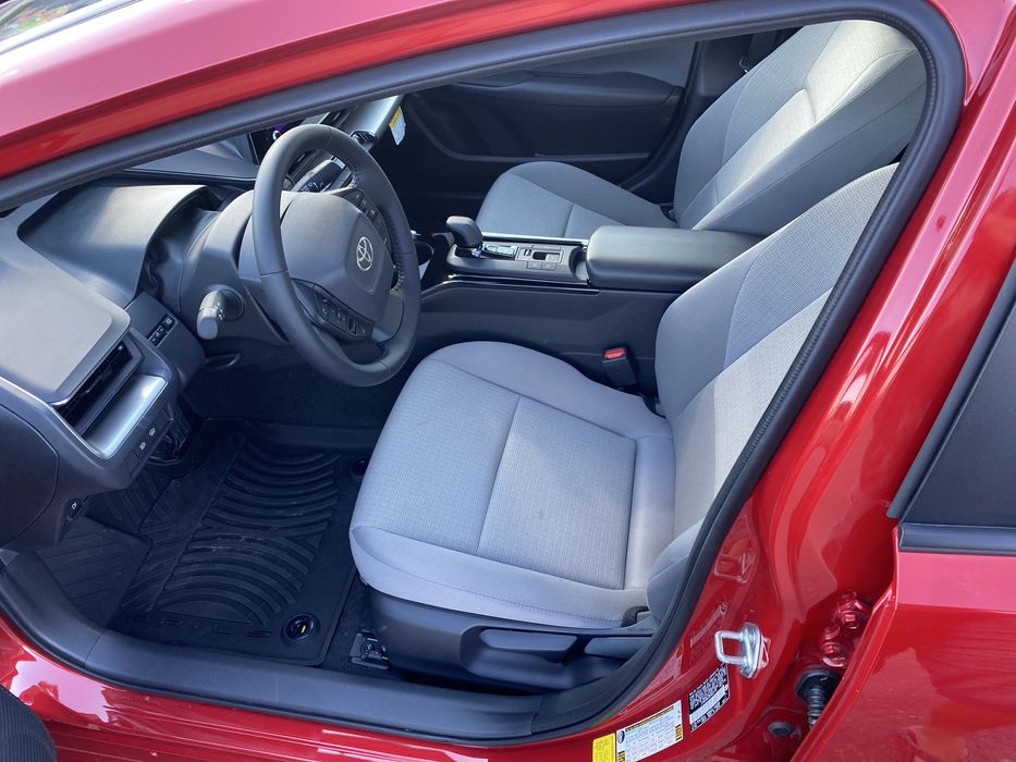 Toyota Prius AWD 2025р