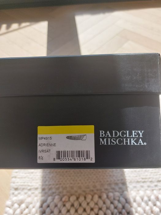 Baleriny Badgley Mischka