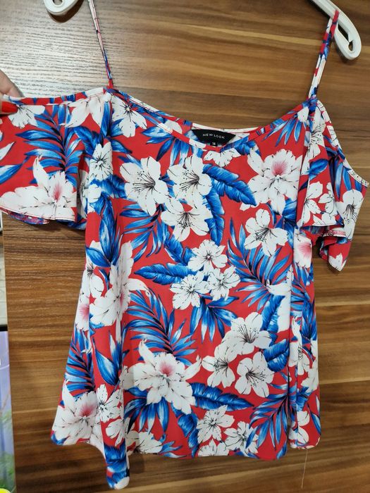 Bluzka hawajska w kwiaty