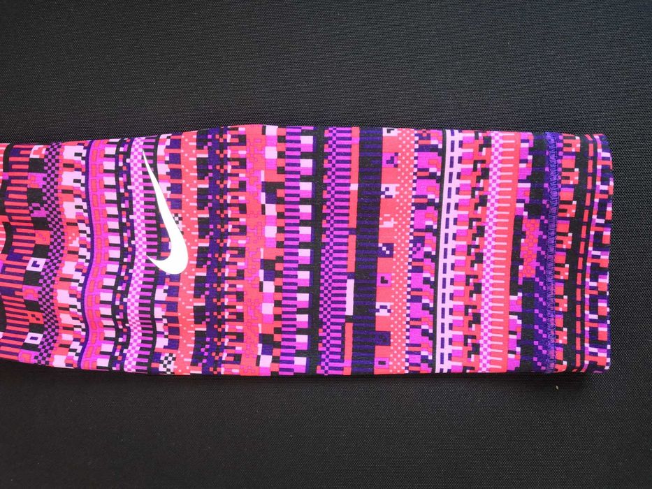 Damskie legginsy Nike Pro Dri Fit. Rozmiar S