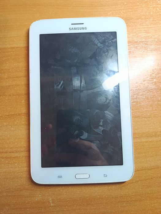 Планшет Samsung tab 3 lite SM-T111 8GB