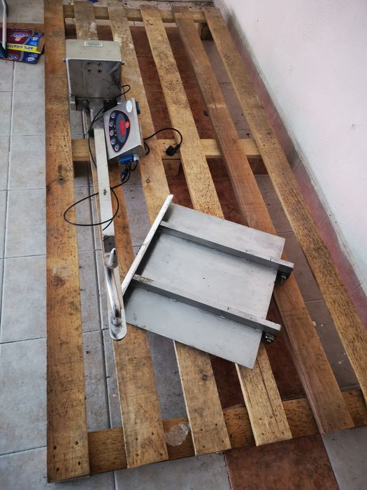 Balança báscula (basculante até 300kg) digital