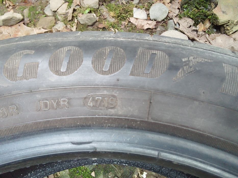 Cena za 4 Opony letnie 215/55r17 GOODYEAR 6mm