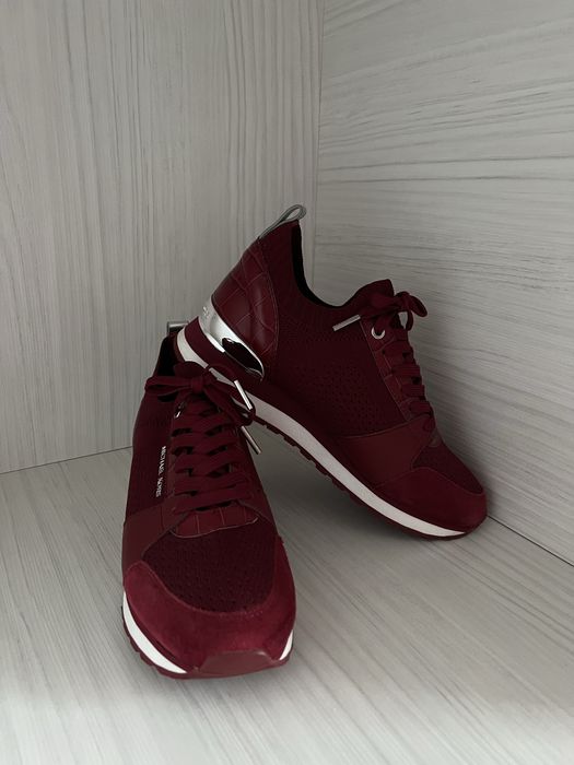 Червоні кросівки жіночі michael kors р37