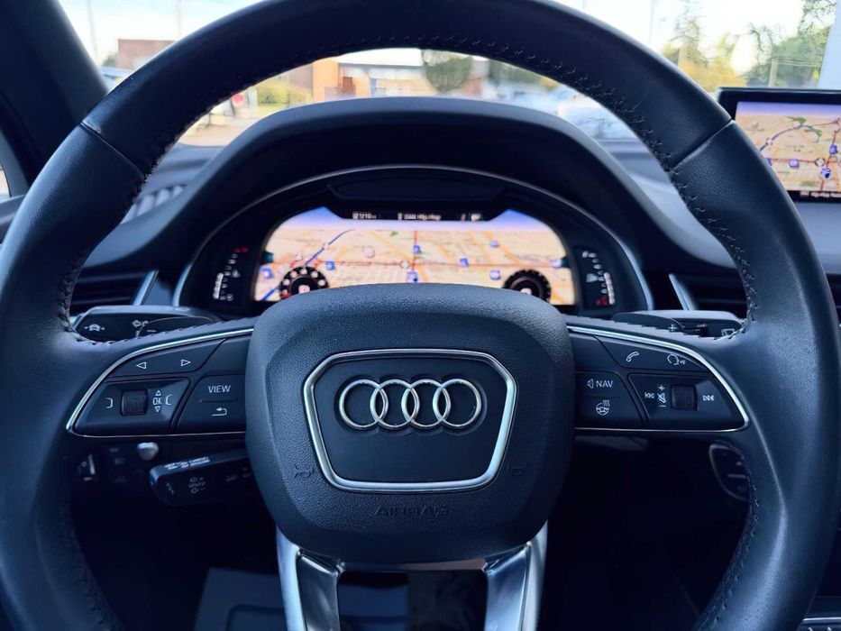 Audi Q7      2019