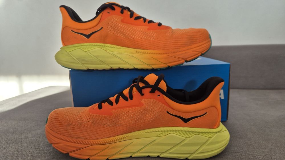 Buty do biegania HOKA Arahi 7, rozm. 43 1/3, jak nowe