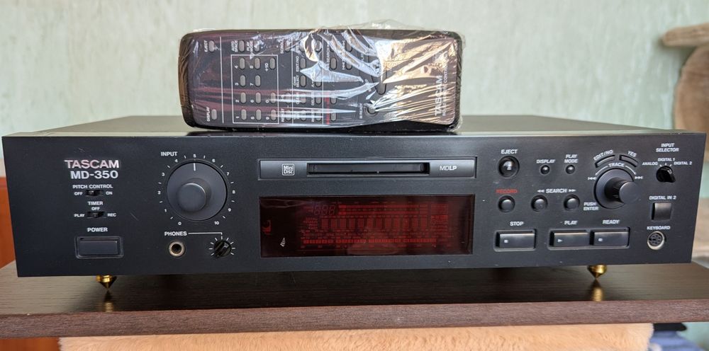 Tascam MD-350 минидисковая дека - рекордер. Минидиски