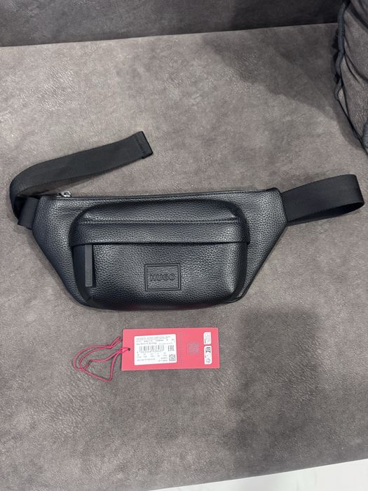 Бананка HUGO boss