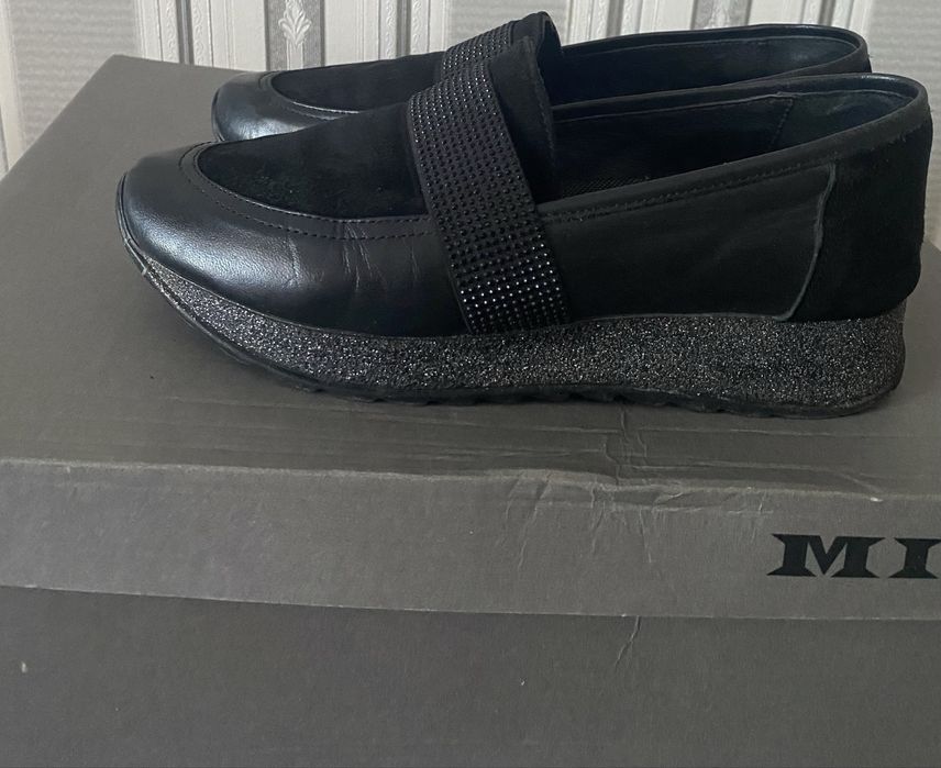 Продам туфлі макасіни жіночі
