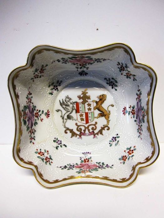 fantástica taça francesa brasonada pintada à mão em porcelana assinada