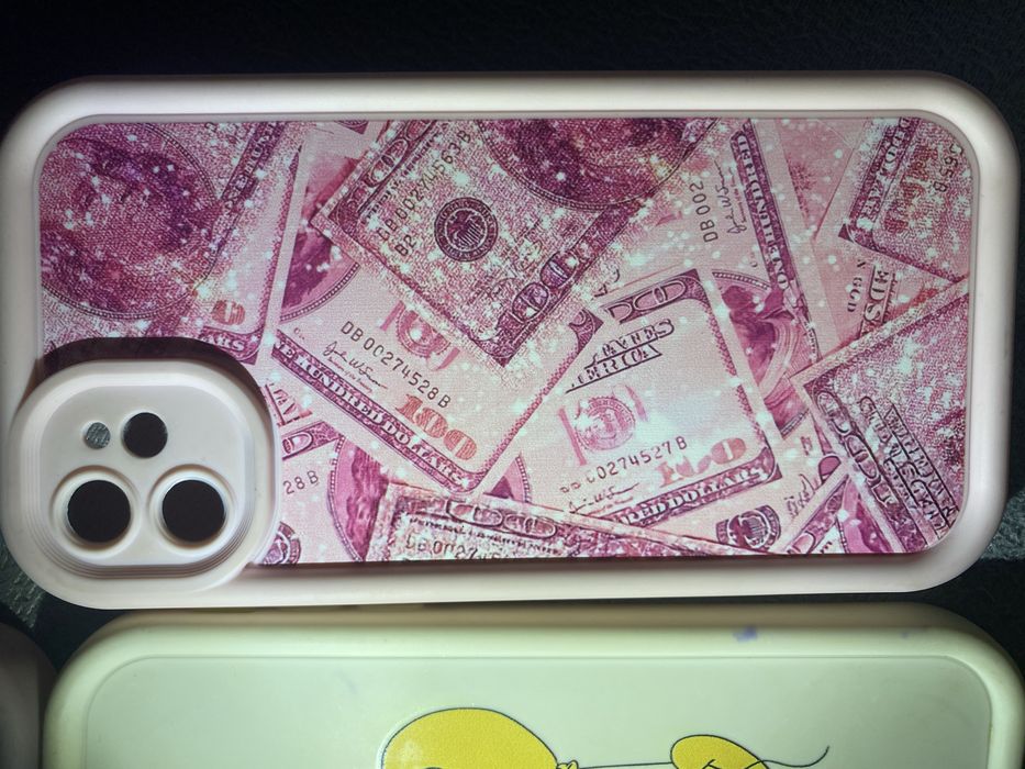 Чехли на айфон 11