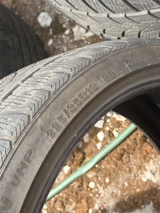 Opony 225/35/19 rok 2024