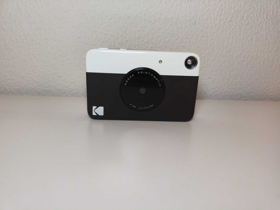 Câmara Instantânea Kodak Printomatic – Digital e Impressão (Como Nova)