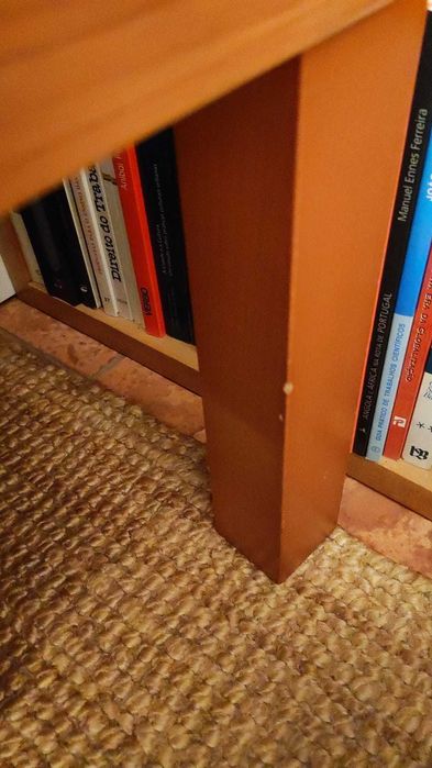 Mesa de apoio em madeira