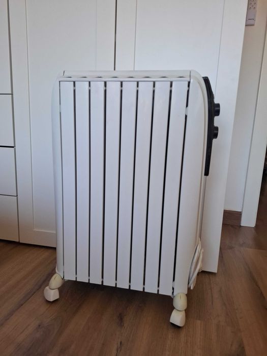 Aquecedor a óleo DELONGHI