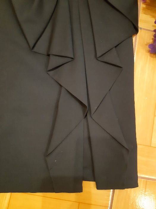 Вечірня, нарядна спідничка з красивим бантом